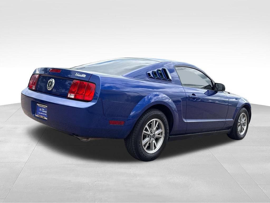 Used 2005 Ford Mustang Coupe RWD image 8