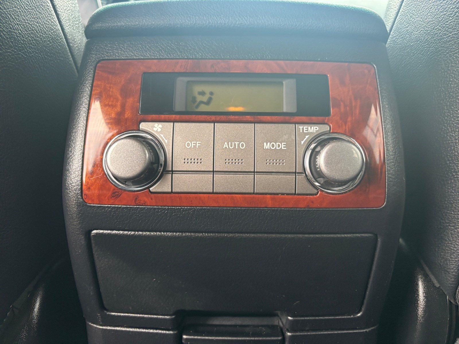 Used 2013 Toyota Highlander Limited FWD image 28
