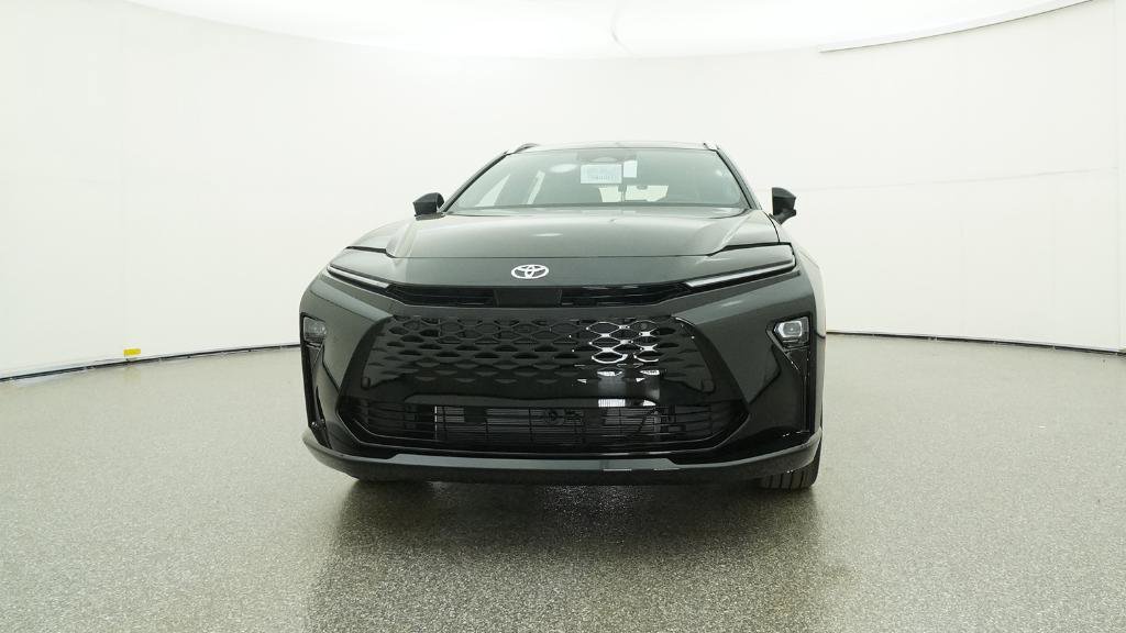 New 2025 Toyota Crown Signia image 3