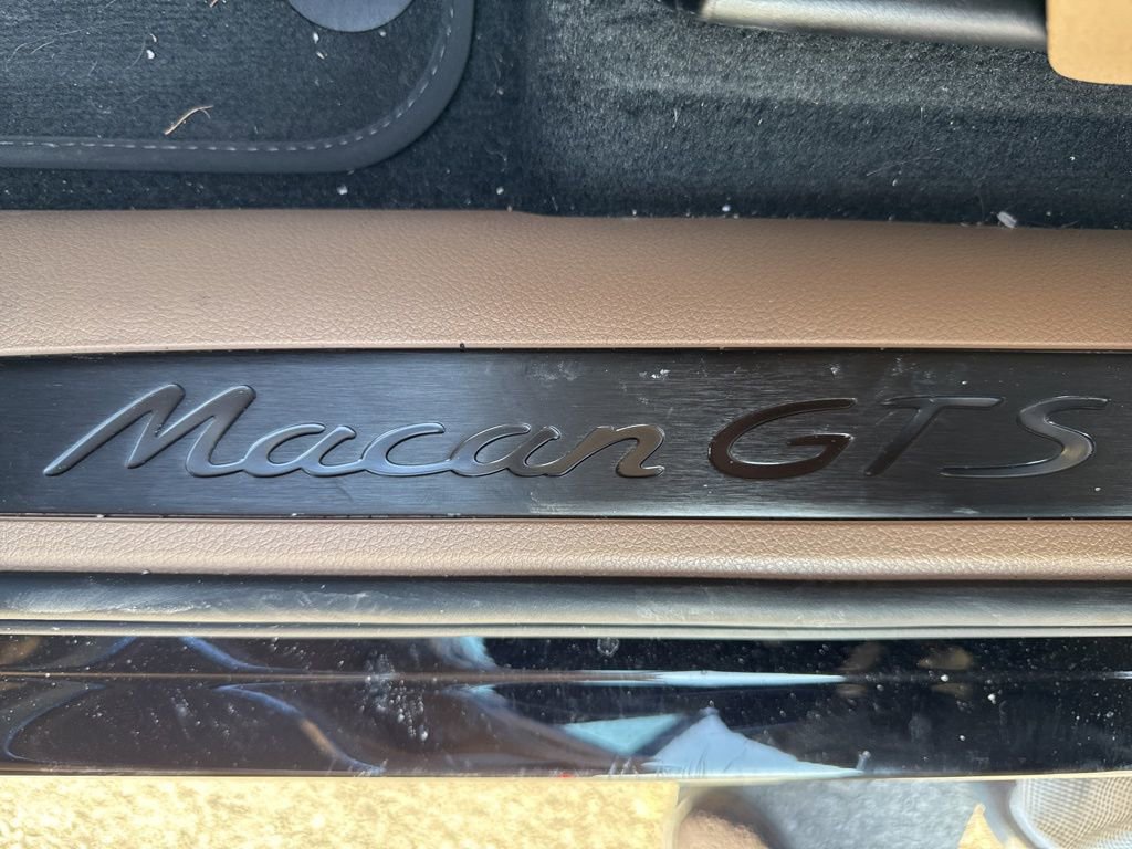 Used 2024 Porsche Macan GTS image 31