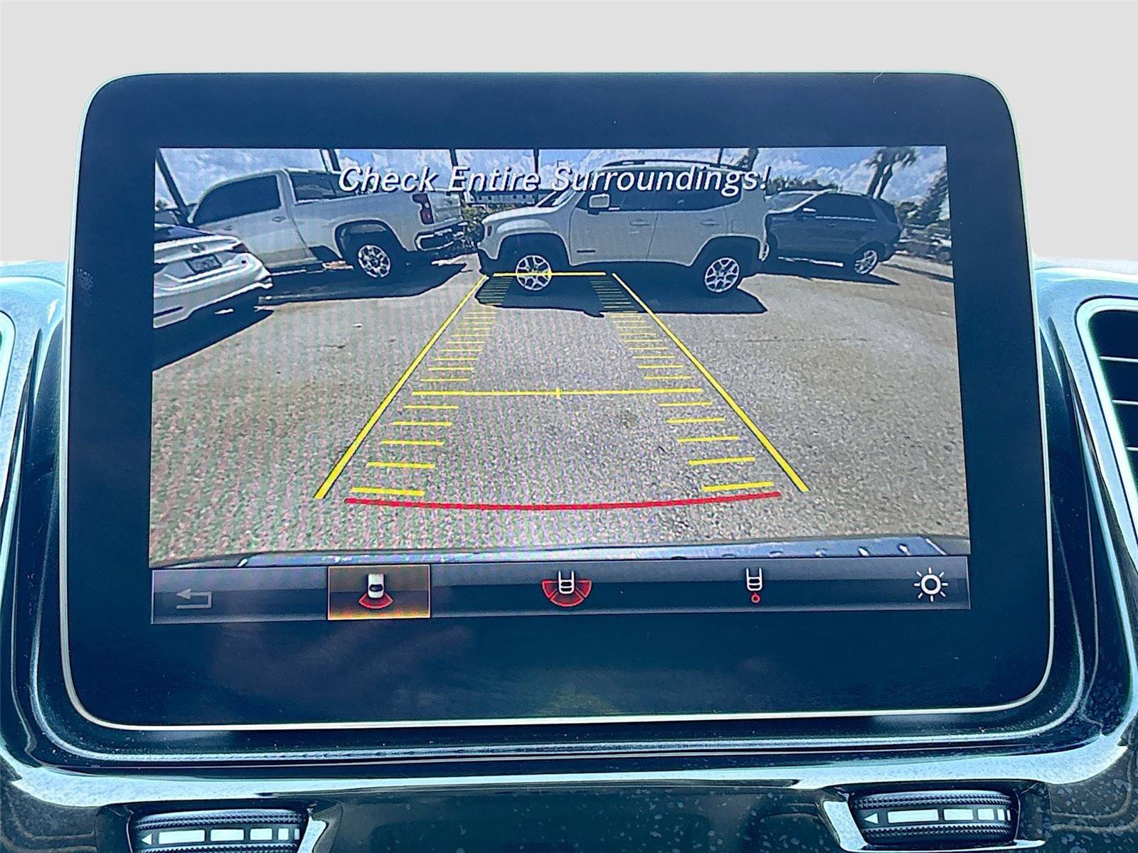 Used 2018 Mercedes-Benz GLE 350 w/ Premium 1 Package image 15