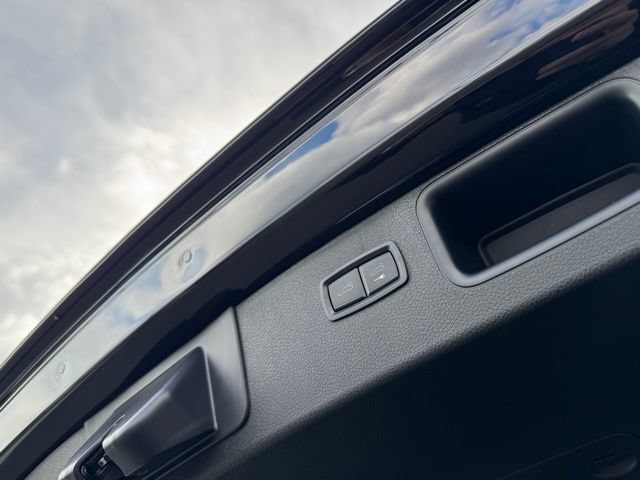 New 2026 Porsche Macan AWD/4WD image 36