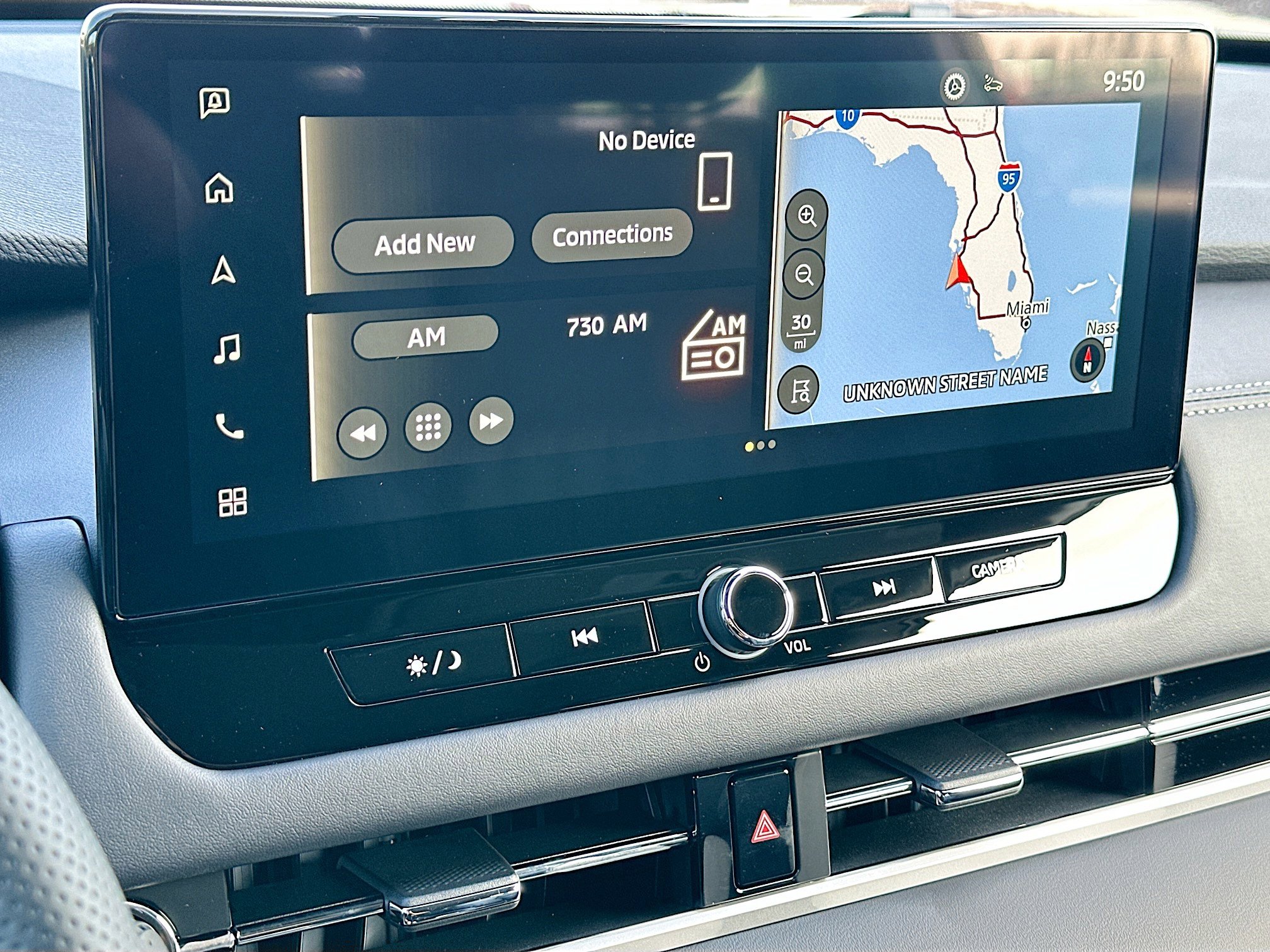 New 2026 Mitsubishi Outlander SEL image 10