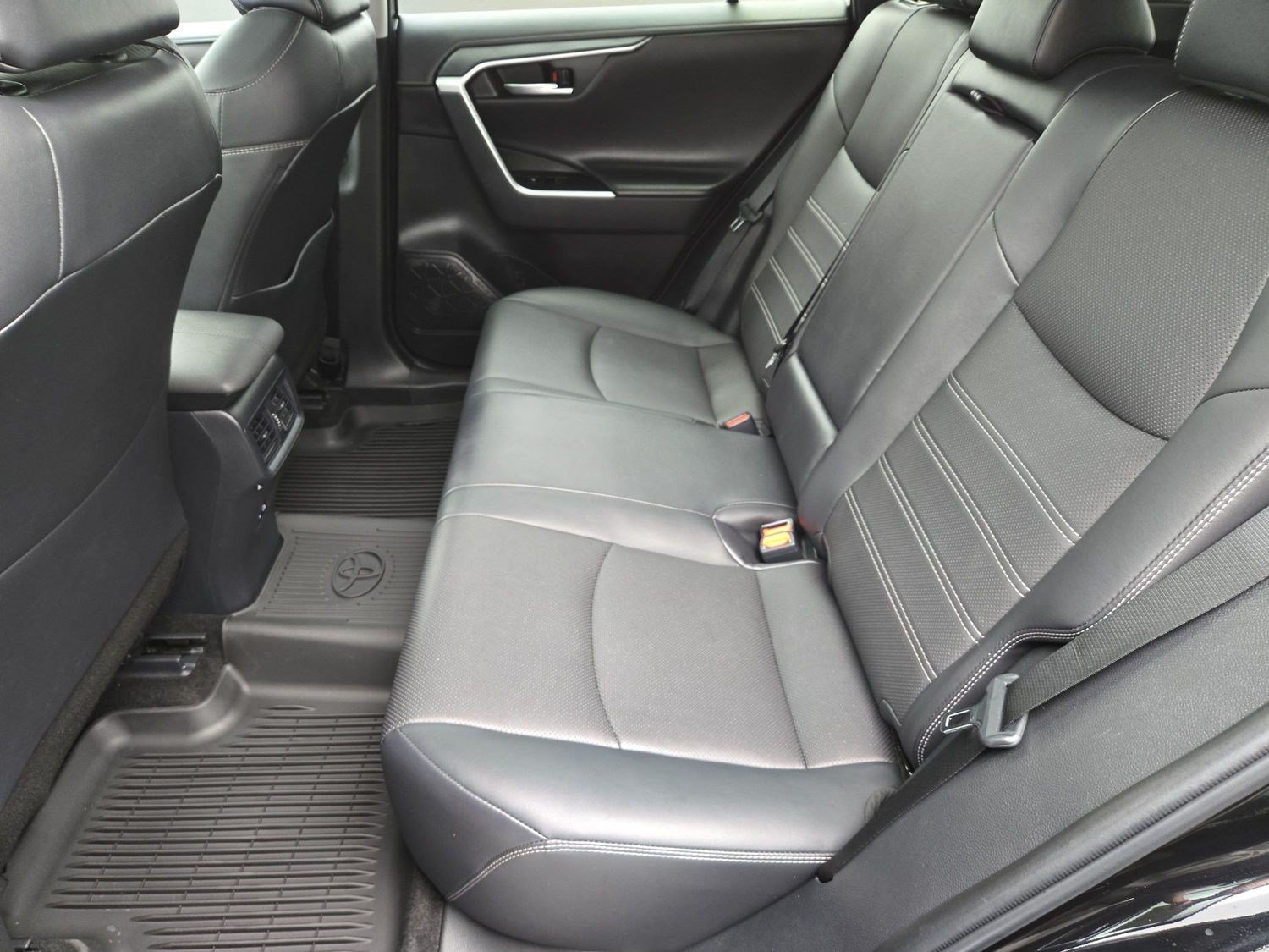 Used 2025 Toyota RAV4 Limited w/ Weather Package FWD image 17