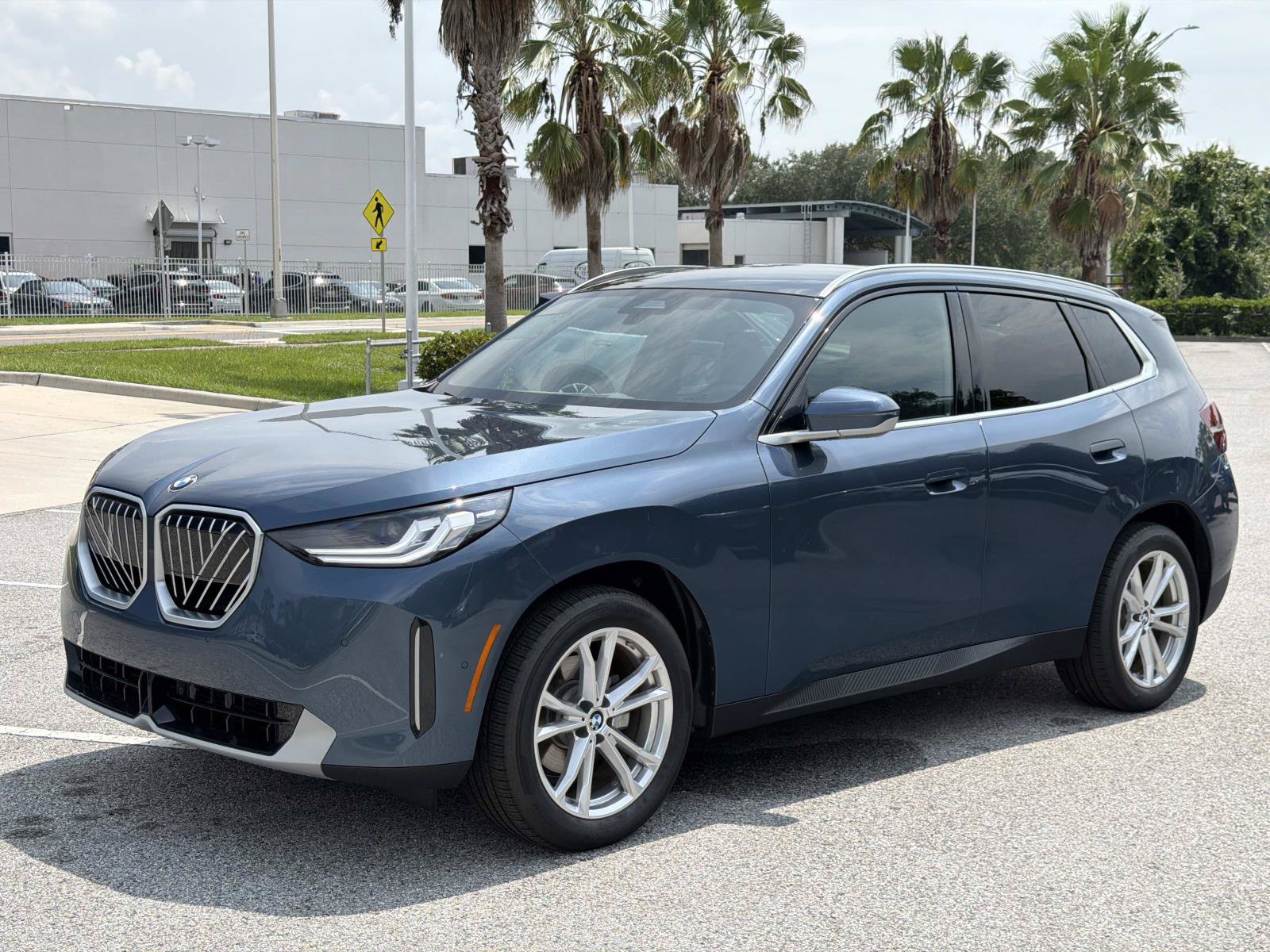 Certified 2025 BMW X3 xDrive30i w/ Convenience Package AWD/4WD image 8