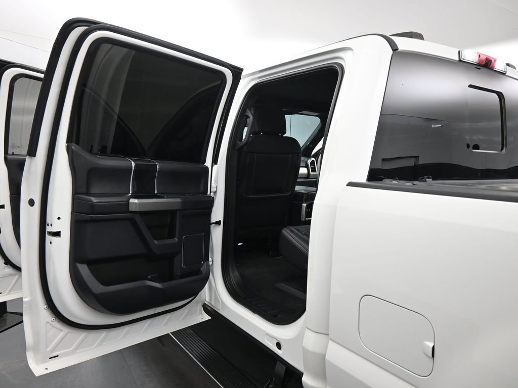 Used 2022 Ford F250 Platinum w/ FX4 Off-Road Package AWD/4WD image 18