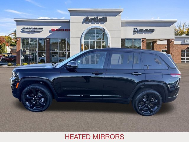 Certified 2024 Jeep Grand Cherokee Altitude AWD/4WD image 5