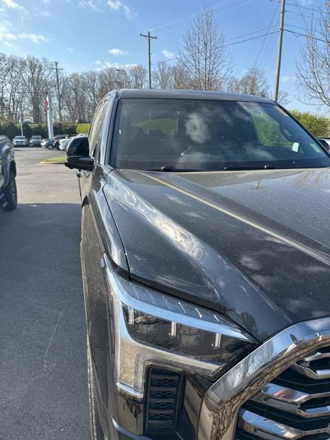 Used 2023 Toyota Tundra Platinum image 3