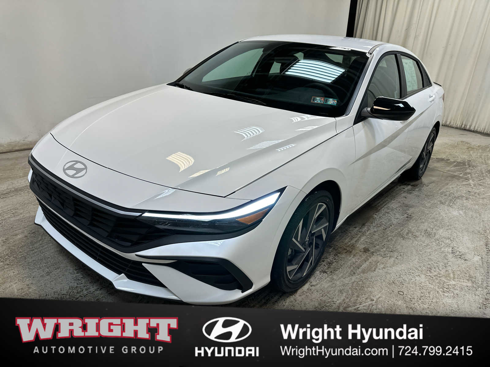 Used 2025 Hyundai Elantra SEL image 3