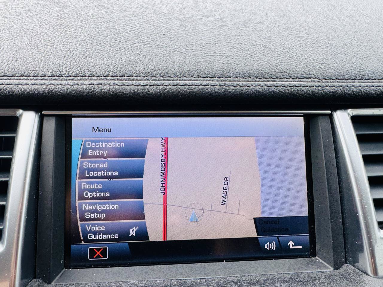 Used 2011 Land Rover Range Rover Sport HSE AWD/4WD image 11