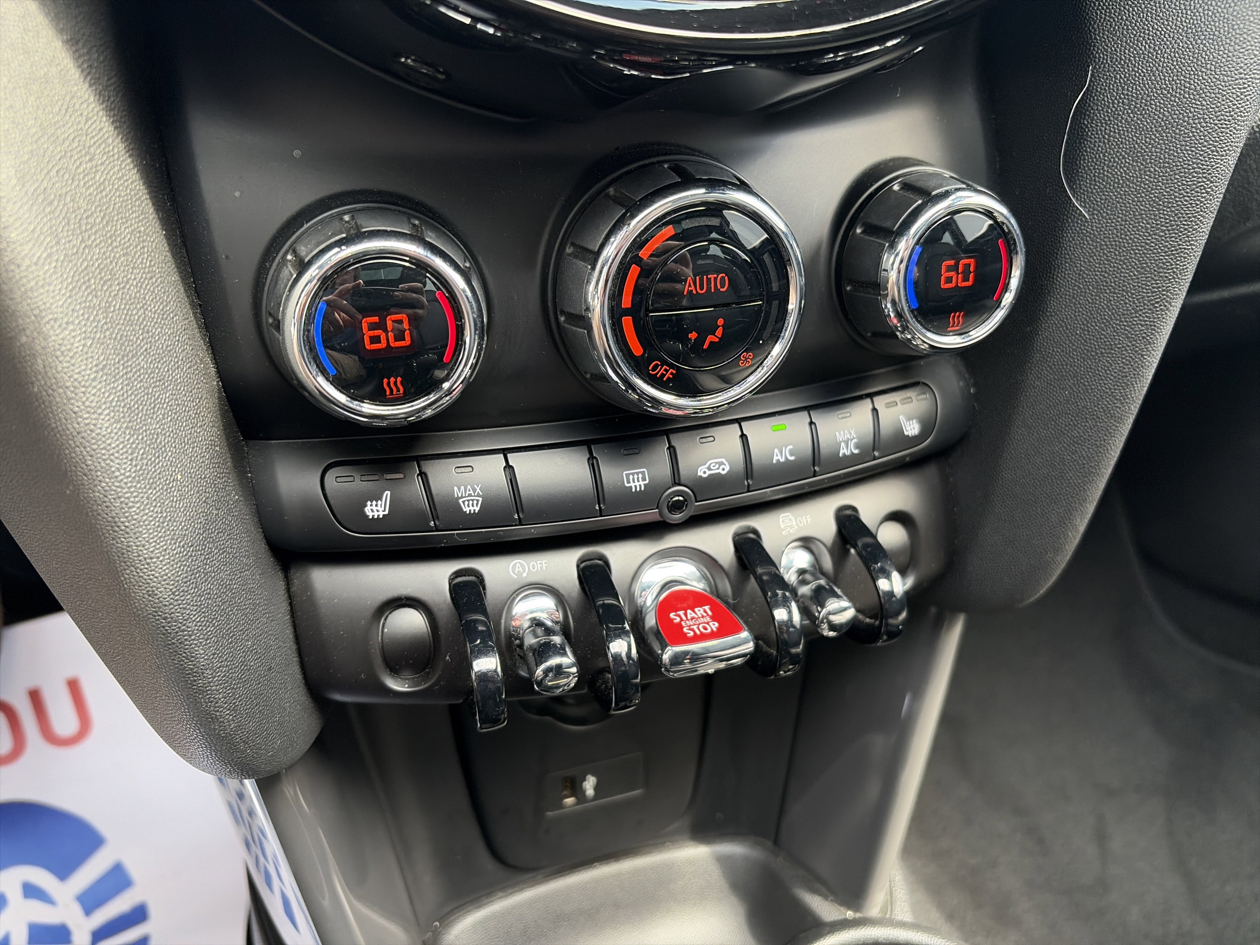 Used 2022 MINI Cooper 2-Door Hardtop image 34