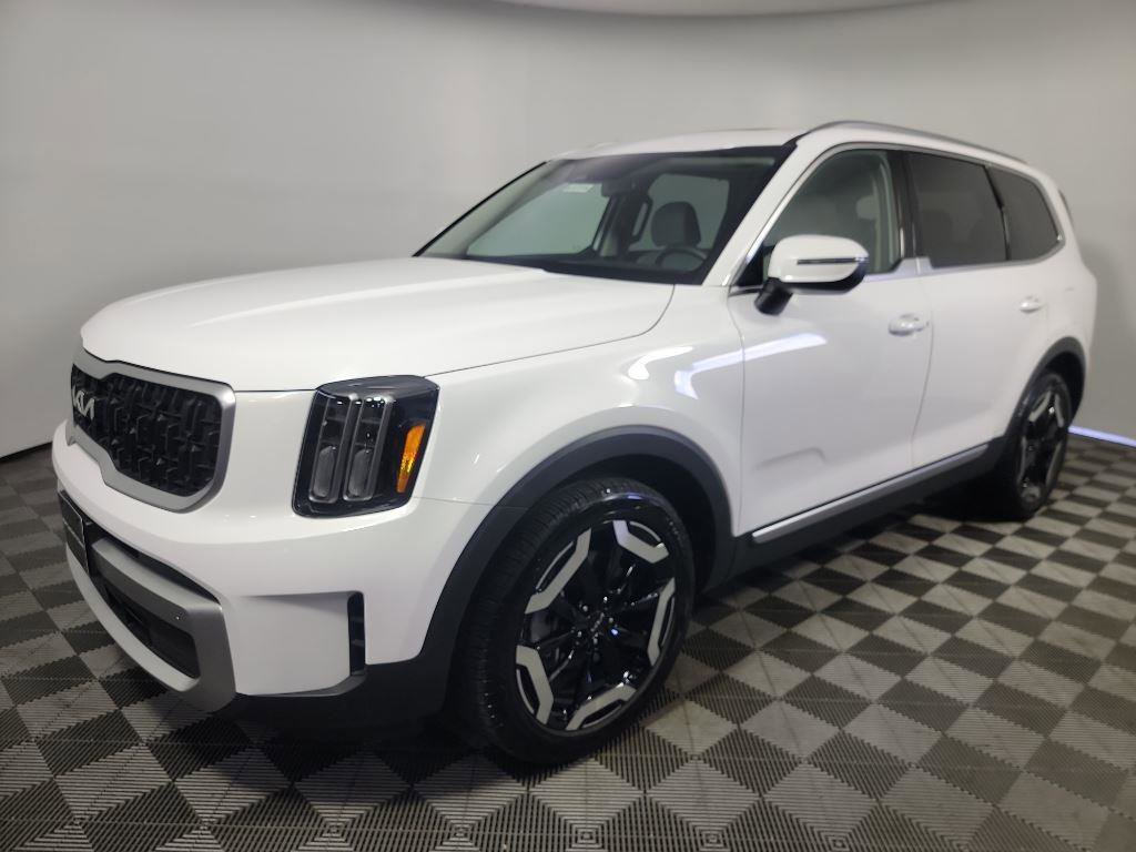 Certified 2023 Kia Telluride EX image 12