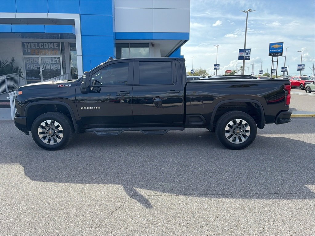Used 2024 Chevrolet Silverado 2500 Custom w/ Custom Value Package image 9