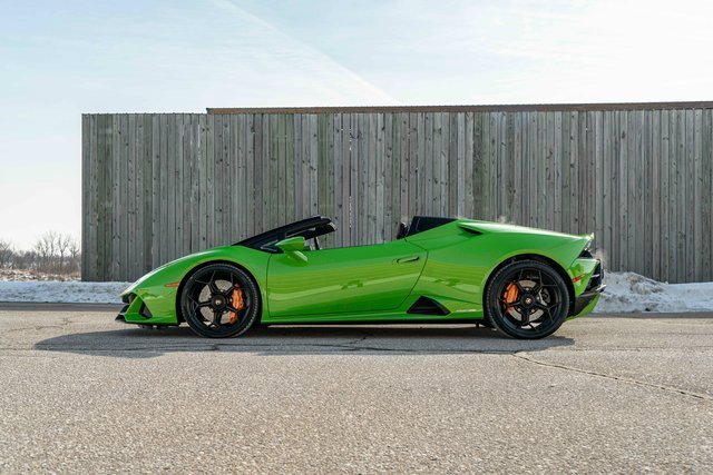 Used 2022 Lamborghini Huracan EVO image 34