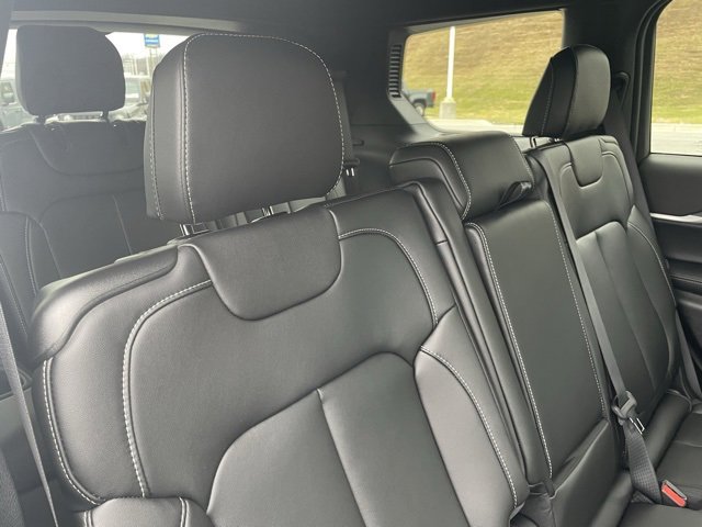 New 2025 Jeep Grand Cherokee L Limited image 33