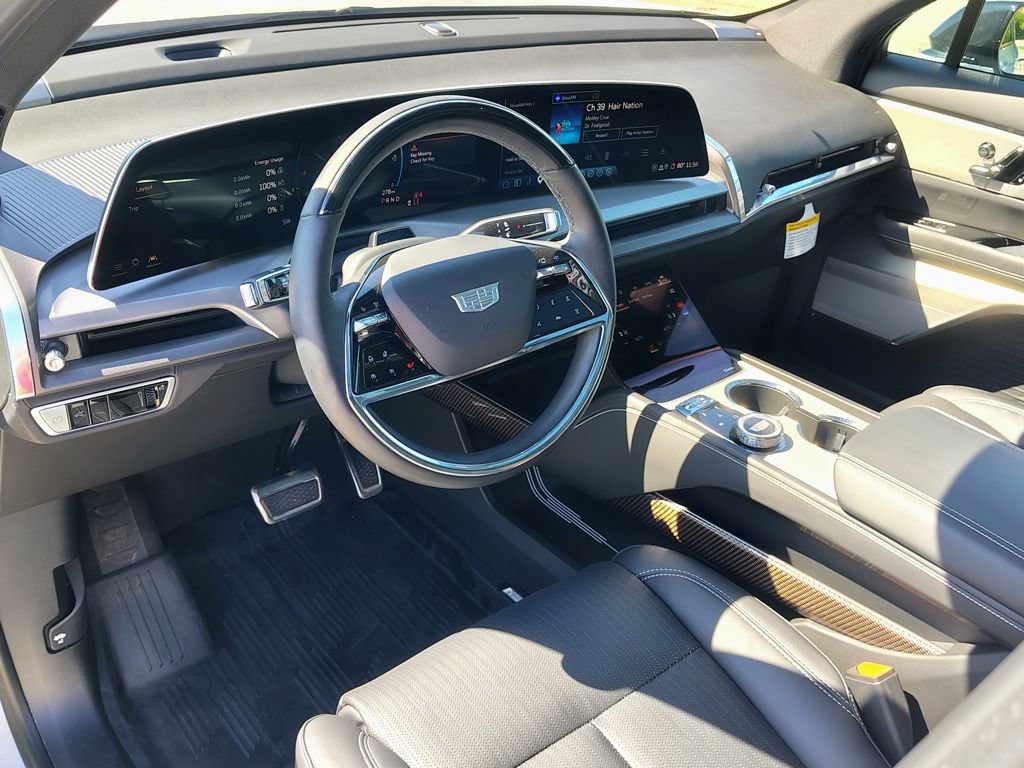 Used 2026 Cadillac Vistiq Sport w/ LPO, Floor Liner Package AWD/4WD image 27