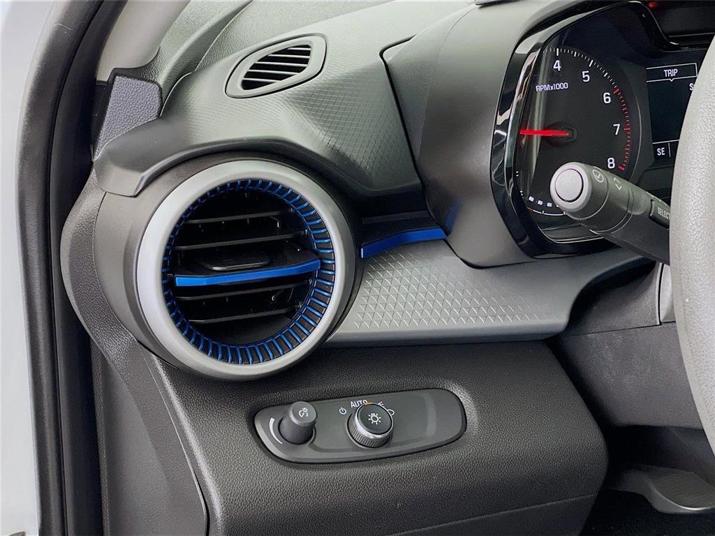 Certified 2025 Chevrolet Trax LS image 13