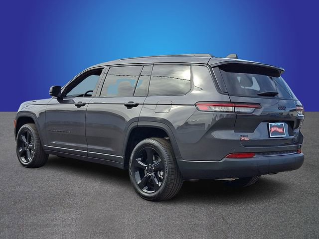 Used 2025 Jeep Grand Cherokee L Limited w/ Black Appearance Package image 6