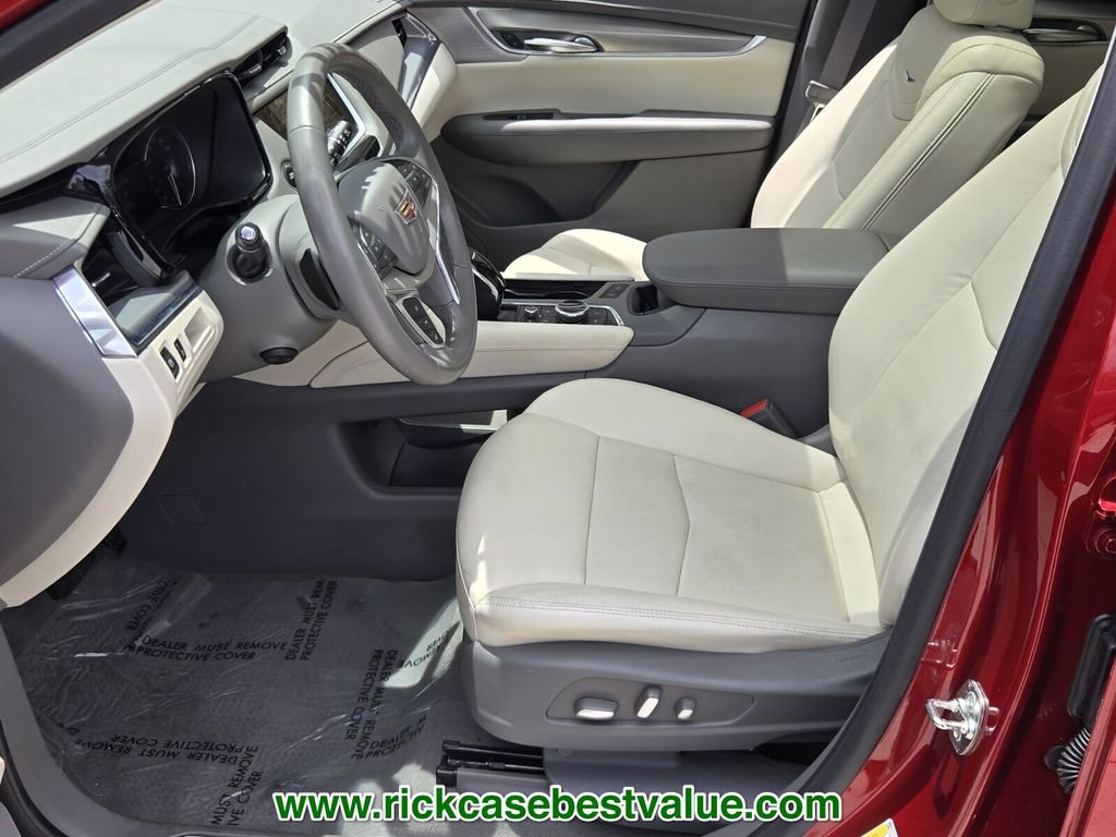 Used 2024 Cadillac XT5 Premium Luxury FWD image 10