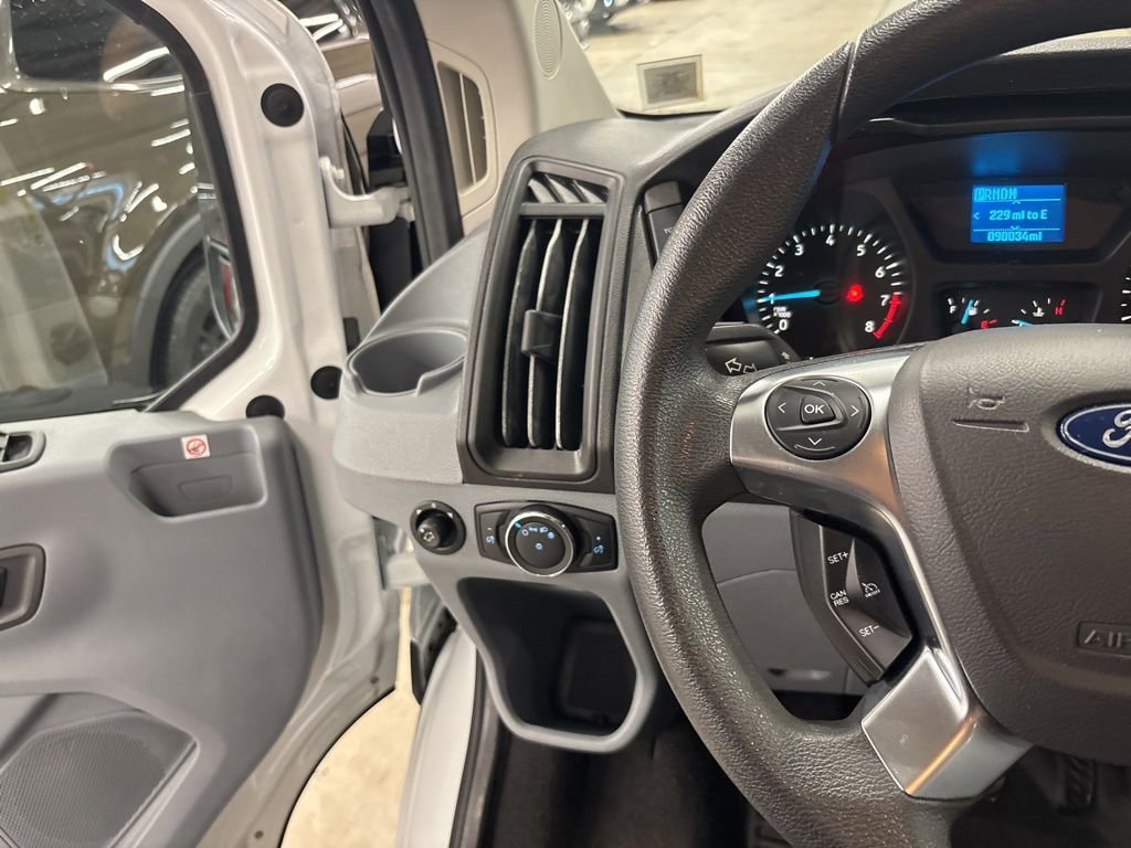 Used 2019 Ford Transit 350 XLT RWD image 19