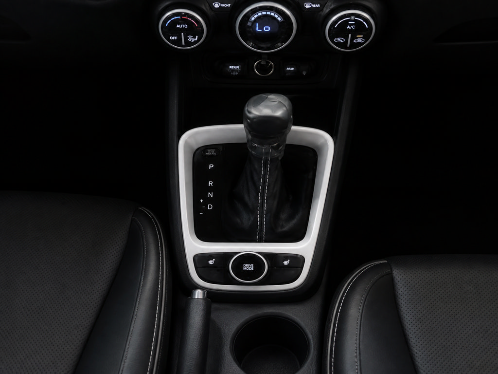 New 2026 Hyundai Venue SEL FWD image 11