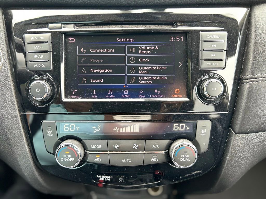 Used 2018 Nissan Rogue SL FWD image 15
