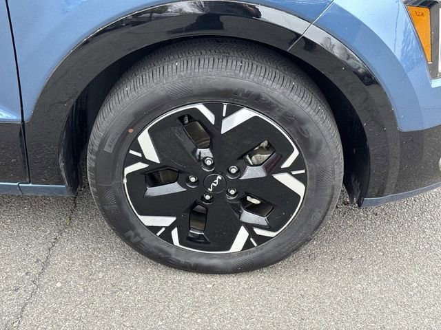 Used 2023 Kia Niro Wind w/ Wind Preserve Package image 7