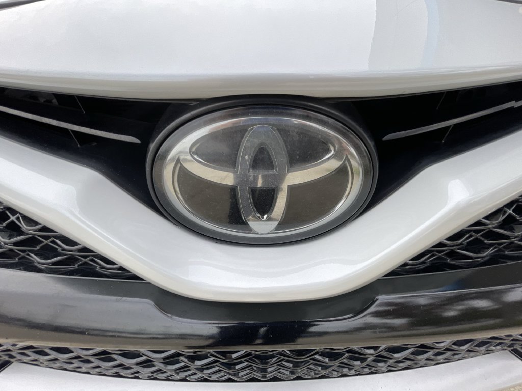 Used 2019 Toyota Camry XSE FWD image 31