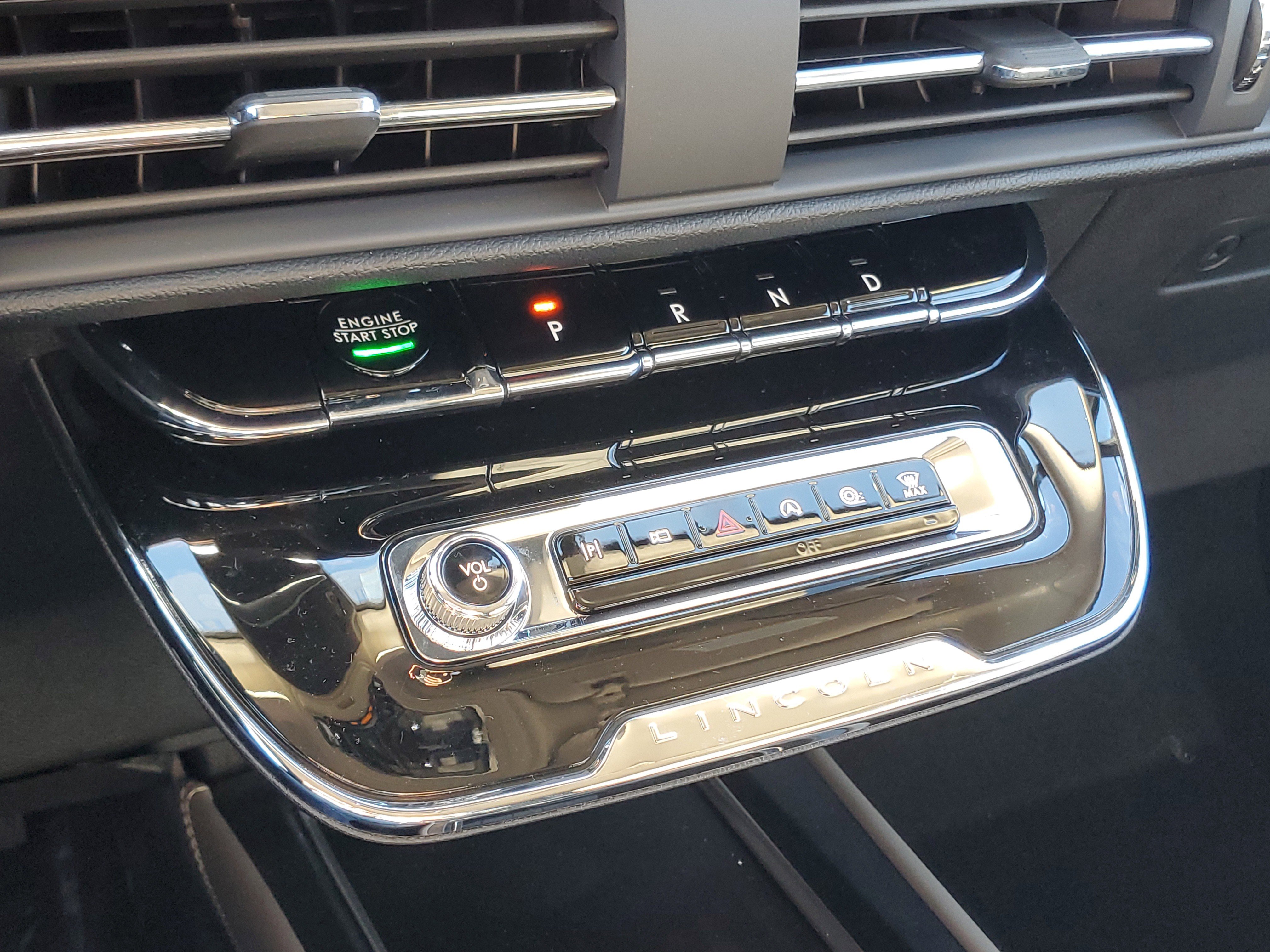 New 2025 Lincoln Corsair Reserve image 22