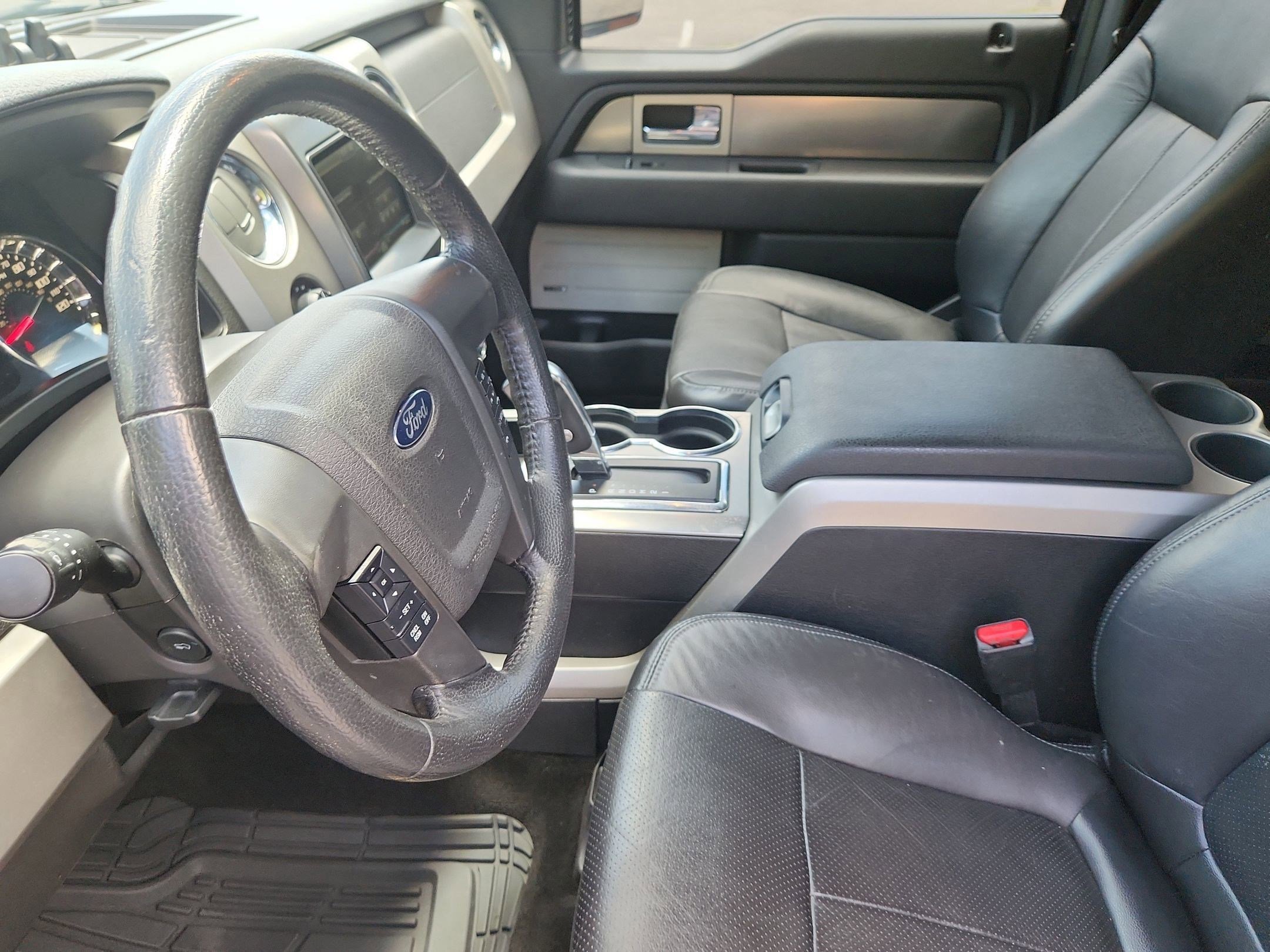 Used 2014 Ford F150 FX4 w/ Equipment Group 402A Luxury AWD/4WD image 22