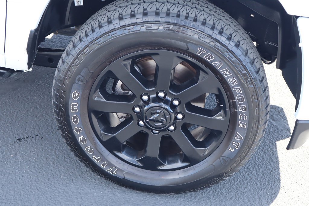 Used 2025 RAM 2500 Laramie AWD/4WD image 13