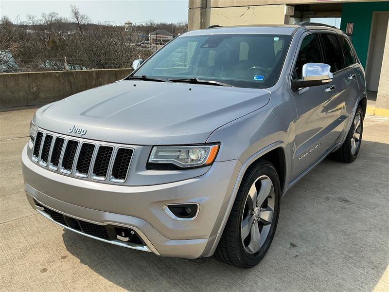 Used 2016 Jeep Grand Cherokee Overland w/ Advanced Technology Group AWD/4WD image 10