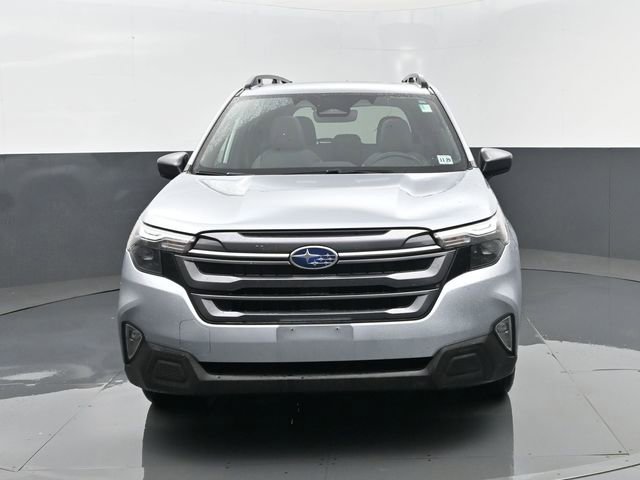 Used 2025 Subaru Forester Premium image 23