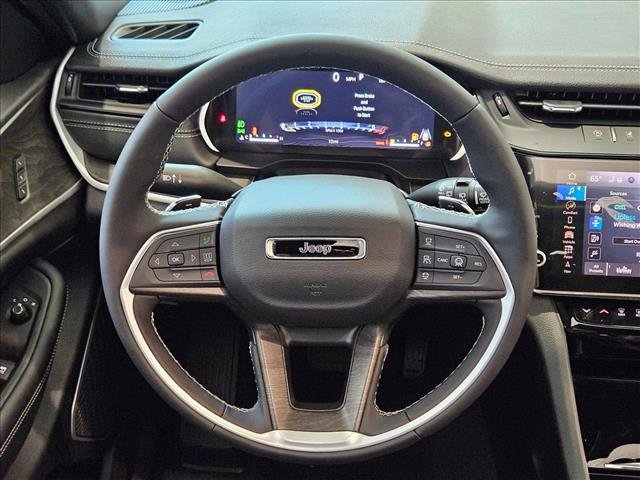 New 2026 Jeep Grand Cherokee Limited w/ Limited Altitude Package AWD/4WD image 11