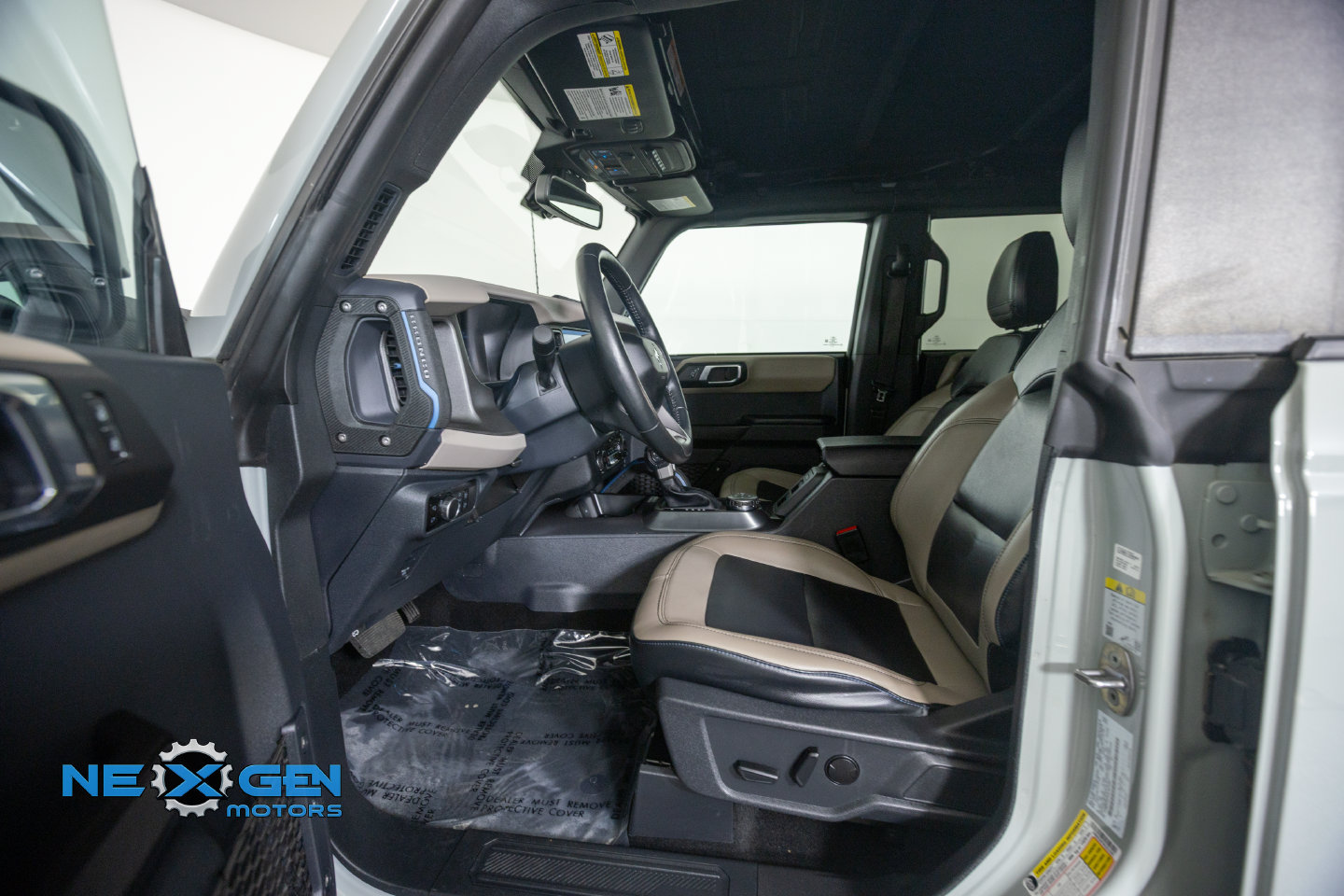 Used 2024 Ford Bronco Wildtrak AWD/4WD image 14