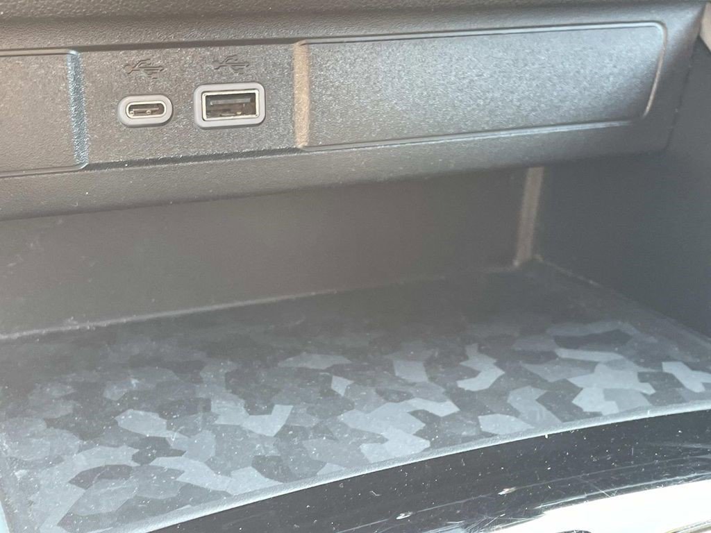 Certified 2023 Chevrolet Colorado W/T w/ Technology Package image 20