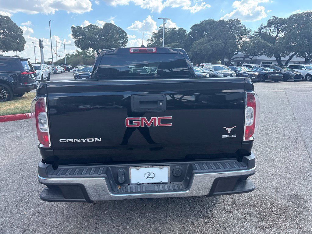 Used 2015 GMC Canyon SLE RWD image 4