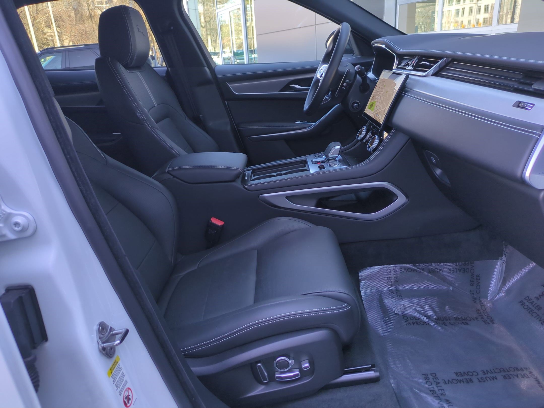 Used 2026 Jaguar F-PACE R-Dynamic S AWD/4WD image 30