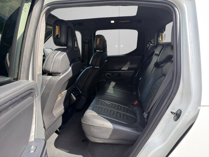 Used 2022 Rivian R1T Adventure AWD/4WD image 10