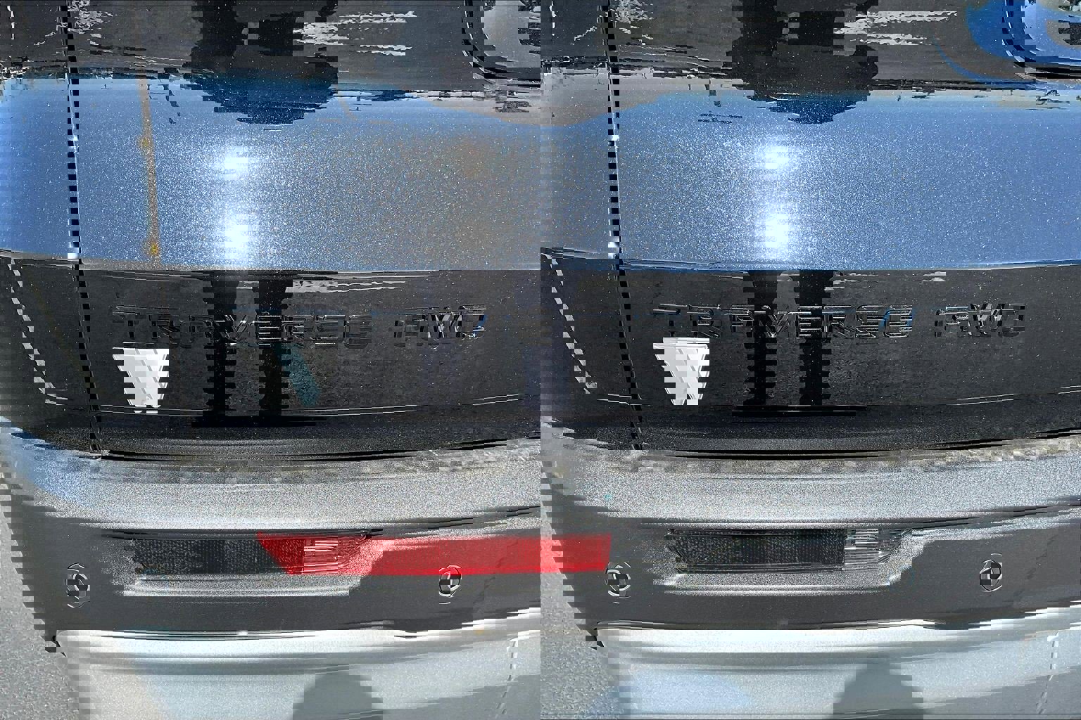 New 2026 Chevrolet Traverse Z71 w/ Driver Confidence Package AWD/4WD image 8