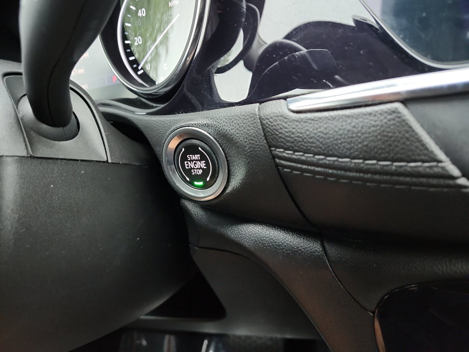 Used 2021 Buick Encore GX Essence w/ Experience Buick Package FWD image 20