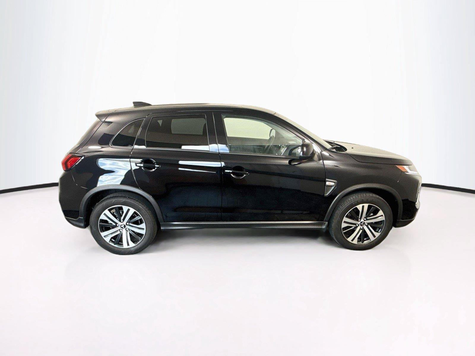 Used 2026 Mitsubishi Outlander Sport AWD image 7