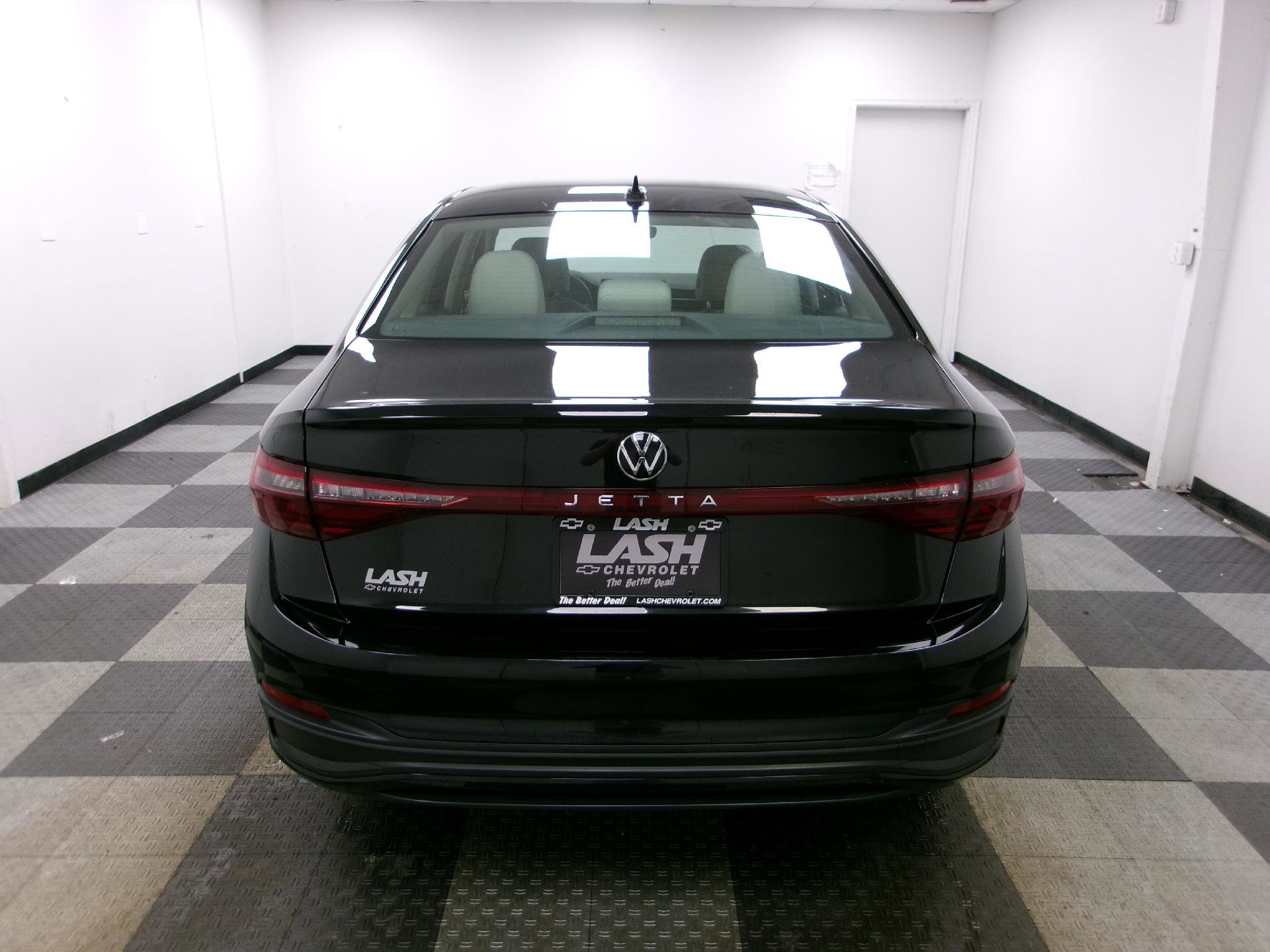 Used 2025 Volkswagen Jetta S FWD image 12