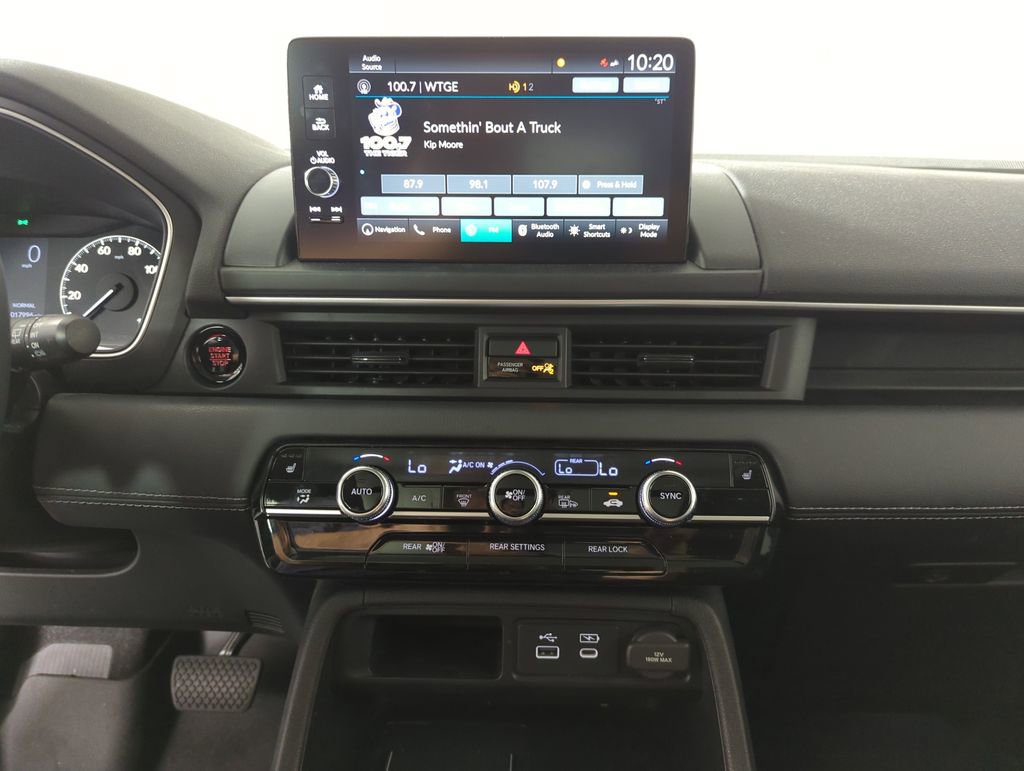 Certified 2024 Honda Pilot Touring image 14