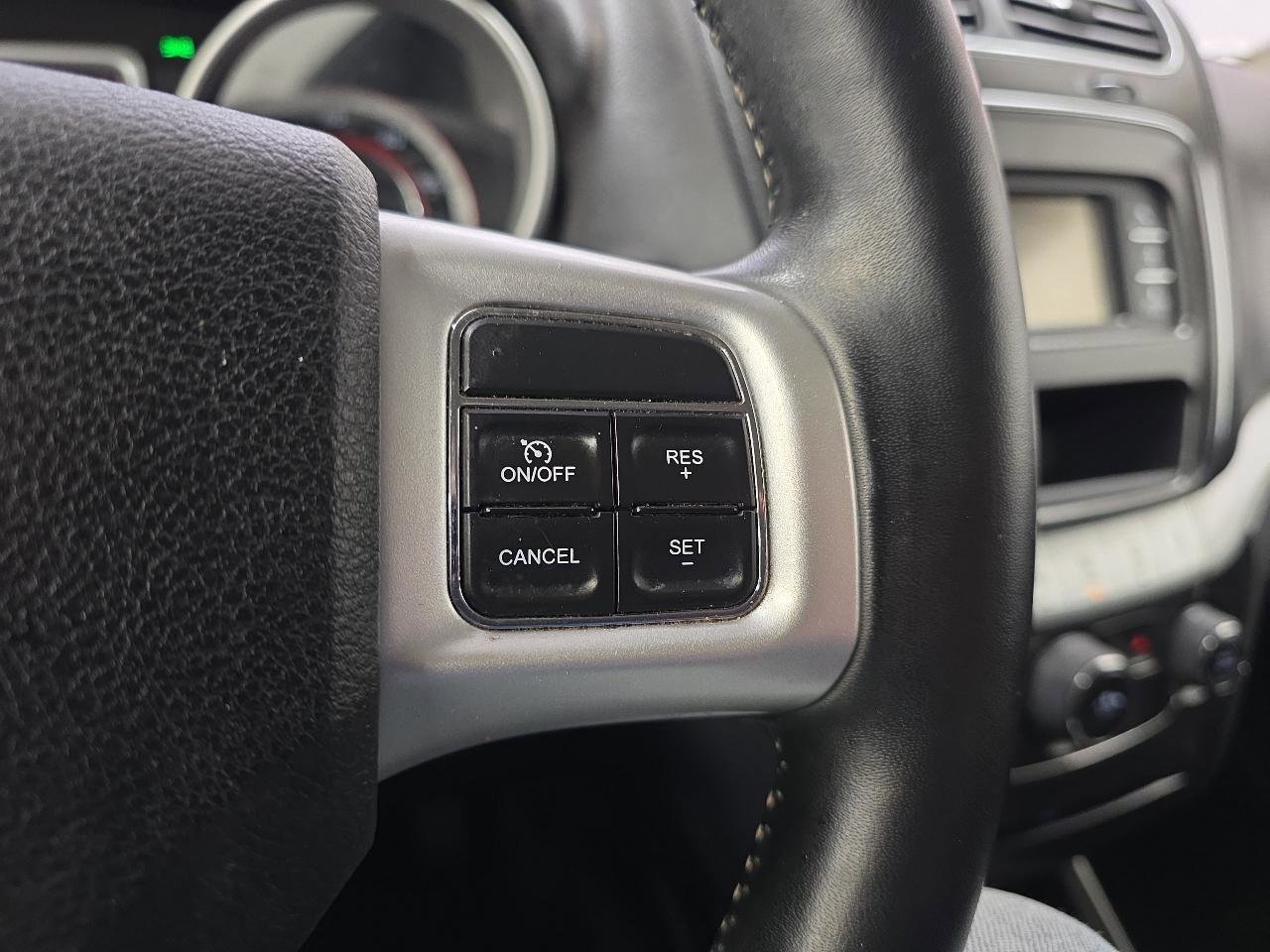 Used 2018 Dodge Journey SE FWD image 42