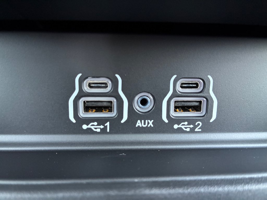 New 2027 RAM 3500 Laramie AWD/4WD image 6