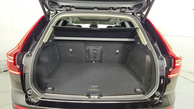 New 2026 Volvo XC60 B5 Plus w/ Protection Package AWD/4WD image 37