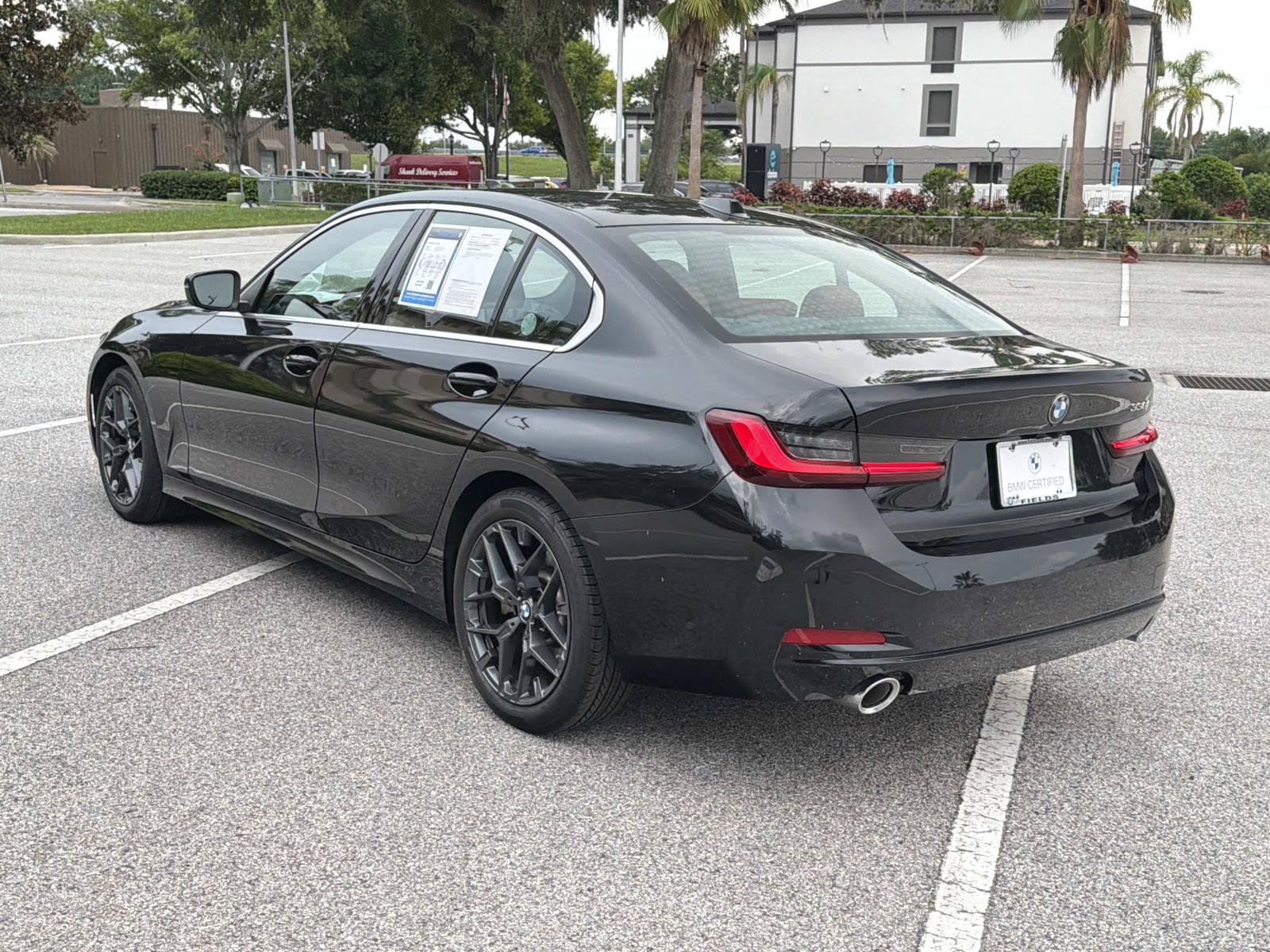 Certified 2025 BMW 330i Sedan RWD image 6