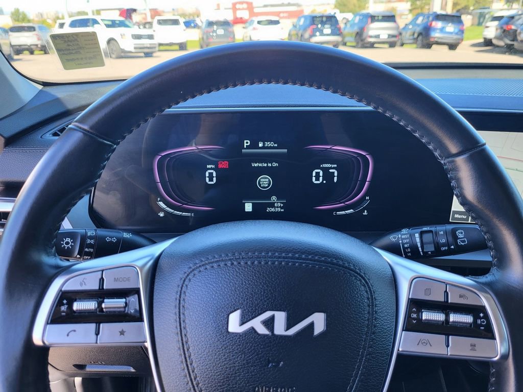 Certified 2025 Kia Telluride S image 18