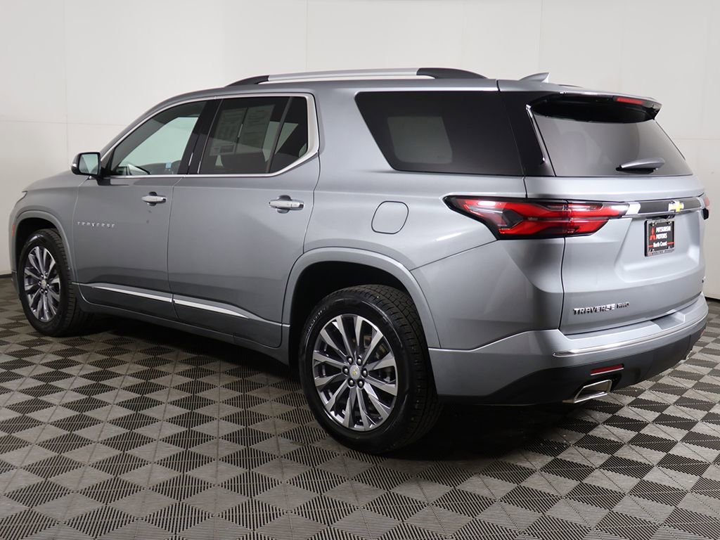 Used 2023 Chevrolet Traverse Premier AWD/4WD image 18